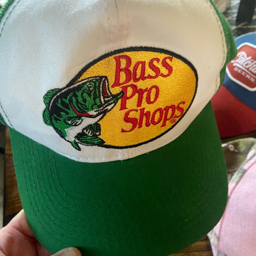 Bass Pro mens hat.